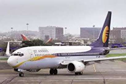 India's SBI says lenders in talks for Jet Airways' restructuring plan