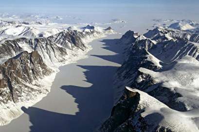 Baffin Island landscapes ice-free for first time in 40,000 years