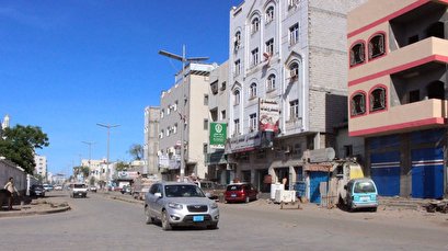 Saudi-backed Hadi regime threatens to ‘confront’ UAE-aligned separatists in Yemen