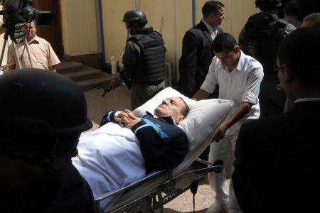 انتشار اخبار ضد و نقيض درباره مرگ مبارك/ الشرق الاوسط مرگ وي را تأييد كرد