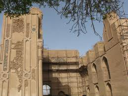 قسمتي از قدیمیترین بناههای ایرانی، مسجد تاريخي "زوزن" تخريب شد