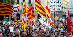 مردم اسپانيا خواستار کناره گيري نخست وزير اين کشور شدند