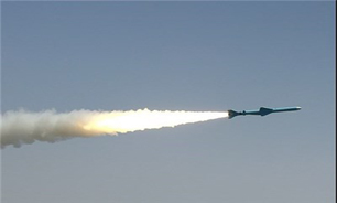 گزارش ريانووستي از آزمايش موفقيت‌آميز موشک‌هاي قادر در ايران