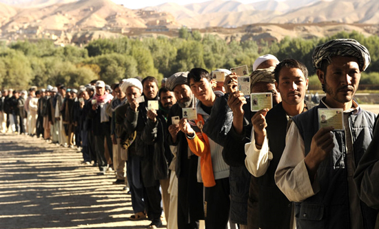 77 درصد مردم "افغانستان" به انتخابات سال آينده اميدوارند
