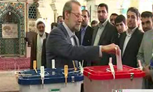 رئیس مجلس شورای اسلامی  رای خود را به صندوق انداخت + فیلم