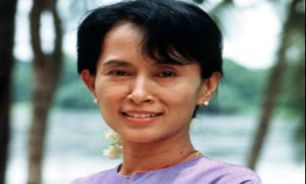 سفر "آنگ سان سوچي" به سنگاپور