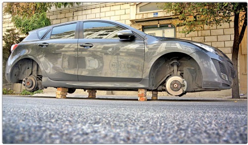 عکس:سرقت ۴چرخ خودرو در جنت‌آباد!