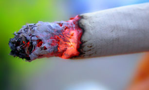 ۵۰ درصد سیگاری‌ها با استعمال دخانیات می‌میرند/ نگران تبلیغ سیگار در سینمای کشور هستیم