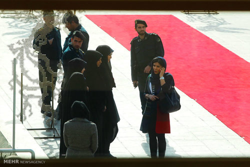 گشت ارشاد درکنار جشنواره فیلم فجر +عکس/ماشین عروس دیدنی در اهواز+عکس/2شغله بودن رضازاده به مجلس رفت!