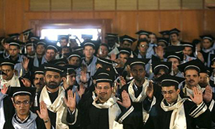 چه تعداد دانشجوی خارجی در ايران مشغول تحصيل‌اند؟ / تحصیل دانشجویان در رشته‌های غیر مرتبط با زبان و ادبیات فارسی + فیلم