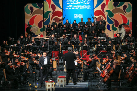 خوانندگی عضو شورا در جشنواره +عکس