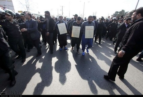 گرداندن 3 شرور در خیابان توس مشهد (عکس)