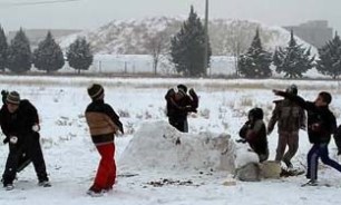 بارش برف و تعطیلی مدارس در اردبیل
