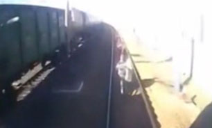 خودکشی با قطار! + فیلم
