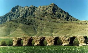 "پل شاپوری" از دوران ساسانیان در "خرم آباد"