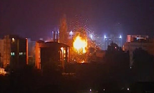 لحظه اصابت موشک به ساختمانی در غزه + فیلم
