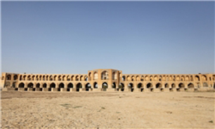 بخش عمده‌ای از آثار تاریخی اصفهان به‌دلیل کم‌آبی ترک برداشته‌اند/وضعیت بحرانی آثار تاریخی نصف‌جهان