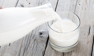 نوشیدن بیش از 3 لیوان شیر در روز موجب پوکی استخوان می شود!