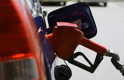 دولت به دنبال ساز و کار جدید برای واردات بنزین