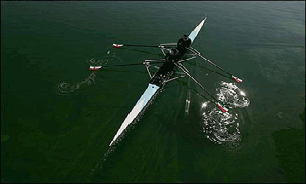 قایقرانان تیم ملی روئینگ آقایان تمرینات خود را پیگیری می کنند