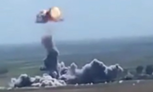 انفجار خودروی داعش در آسمان + فیلم