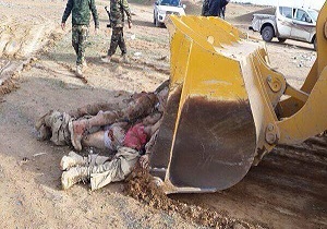 داعش 5 عراقی را با بلدوزر له کرد!