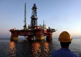 ابراز امیدواری علی نعیمی به بازگشت ثبات به بازار جهانی نفت