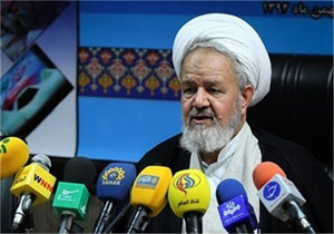 آمریکا به دنبال پیاده سازی سناریوی نفوذ در انقلاب اسلامی ایران است