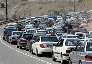 ترافیک شدید درجاده کرج به تهران به بهانه لکه گیری آسفالت!