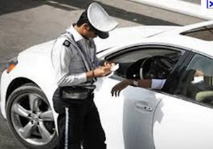 متوقف  شدن خودروی سواری با جریمه میلیونی در آزاد راه رشت – قزوین
