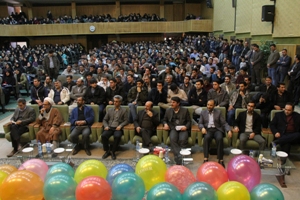 جشن بزرگ انقلاب در دانشگاه آزاد اسلامی واحد زنجان برگزار شد