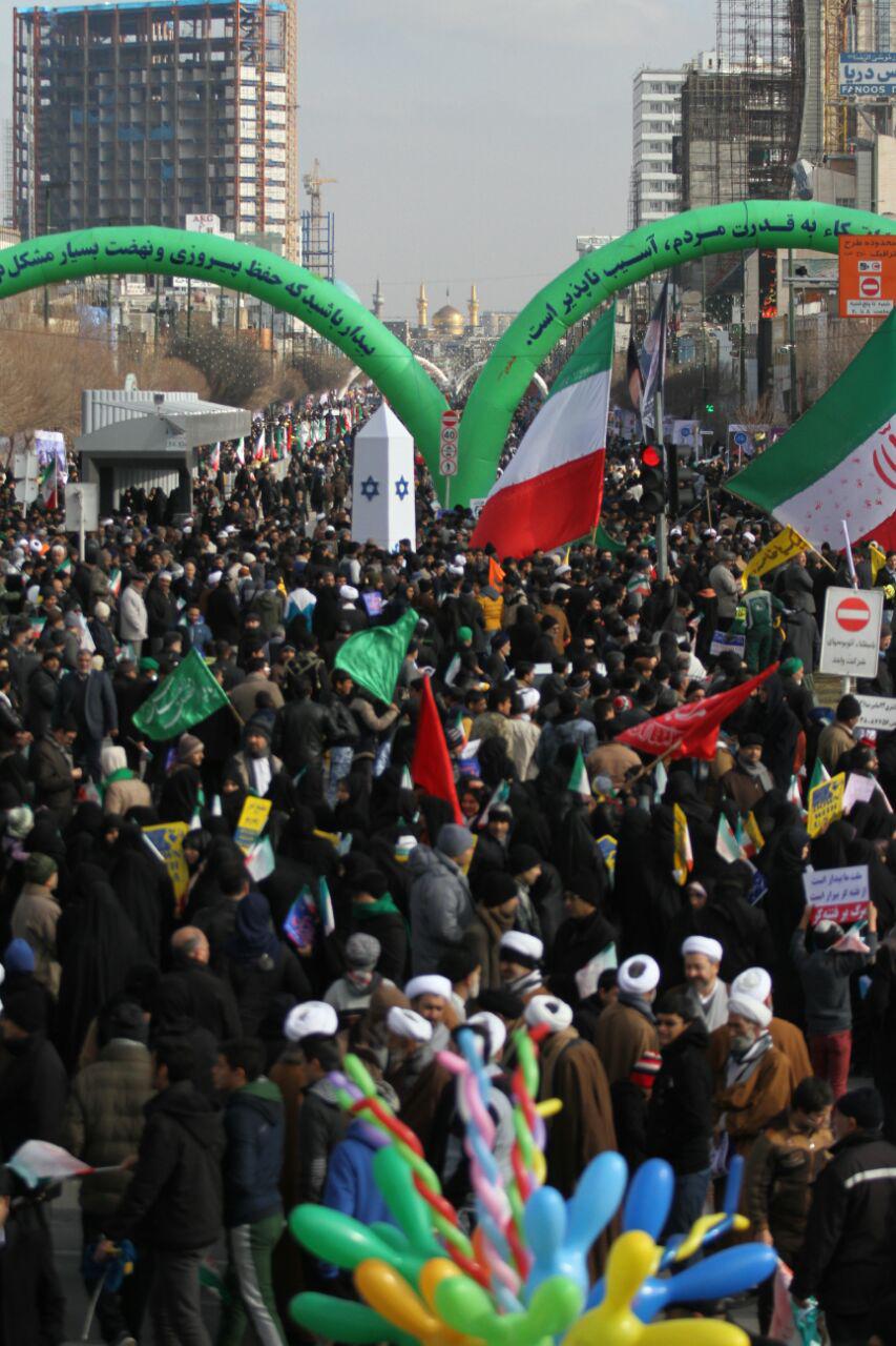 حضور پر شور مردم مشهد در یوم الله بهمن + تصاویر