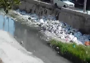 انباشت زباله‌های فراوان در سطح شهر ایذه + فیلم