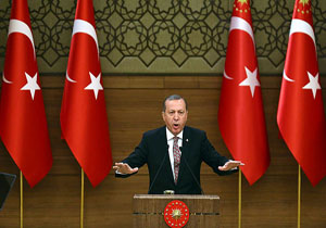 اردوغان؛ سرکوبگر مخالفان خود در ترکیه/ کمک مالی اروپا به آنکارا برای حل بحران مهاجران