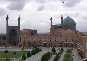 میدان امام (ره) اصفهان خاموش می شود