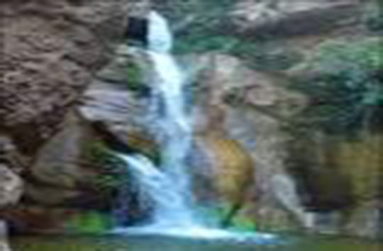 آبشار دره گرم خرم آباد تنها آبشار درون شهری ایران
