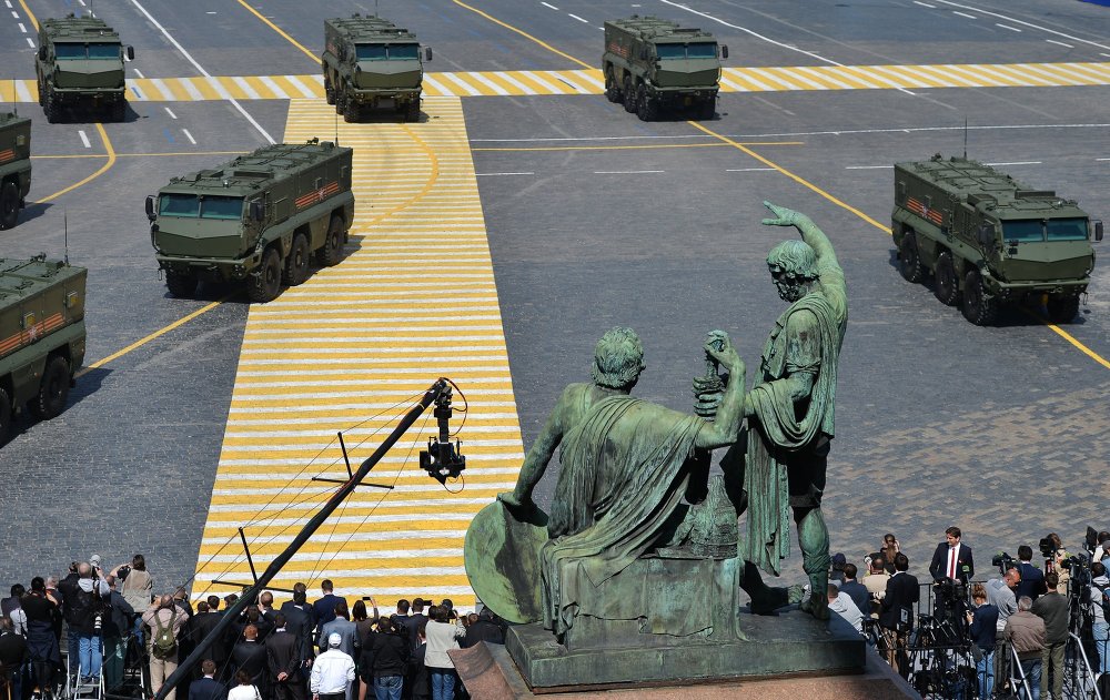 قدرت نمایی نظامی بی سابقه روسیه در مراسم روز پیروزی + عکس