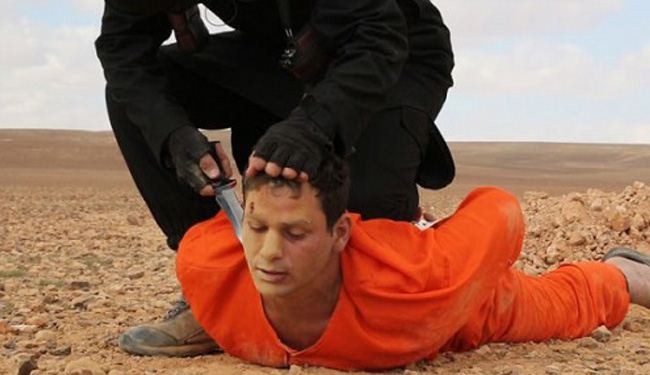 داعش سرکرده گروهک جیش الاسلام را سر بُرید+ تصاویر