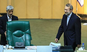 لاریجانی برای هشتمین سال متوالی بر کرسی مجلس تکیه زد