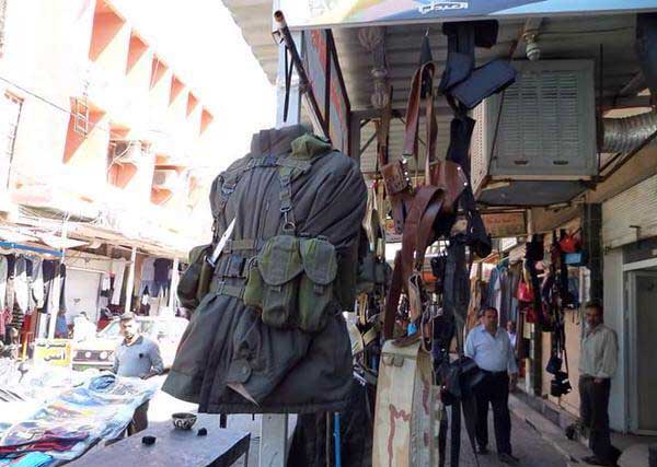 فروشگاه اسلحه داعش در موصل راه اندازی شد + عکس