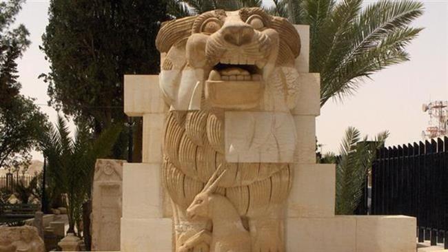 داعش تندیس شیر سنگی موزه پالمیرا را تخریب کرد