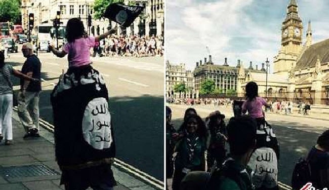گردش با پرچم داعش مقابل پارلمان انگلیس + عکس