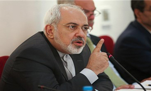 ماجرای فریاد ظریف بر سر 5 وزیر؛ یادتان باشد هیچ گاه یک ایرانی را تهدید نکنید!