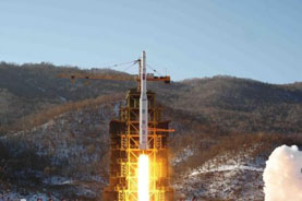 آمادگی کره شمالی برای پرتاب موشک دوربرد