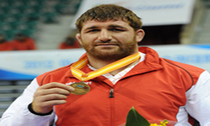 قهرمان کشتی بازیهای آسیایی 2014 در «یک ماه، یک ستاره»