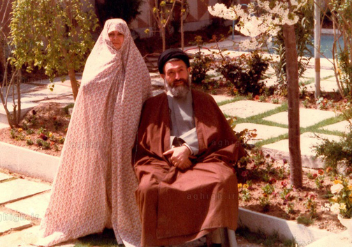 آیت الله بهشتی و همسرش + عکس