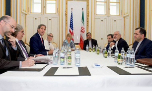 بلومبرگ: در صورت شکست مذاکرات کری باید ایران را مقصر جلوه دهد