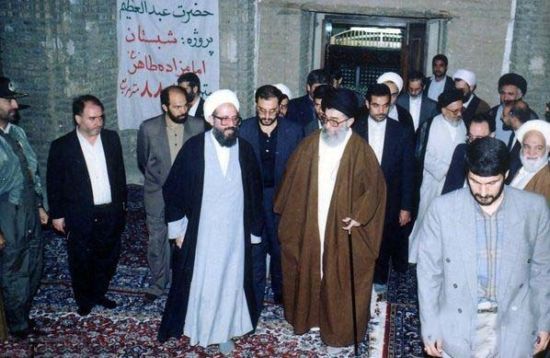 مقام حضرت عبدالعظیم حسنی در کلام رهبری/ تصاویر رهبر انقلاب در حرم ری
