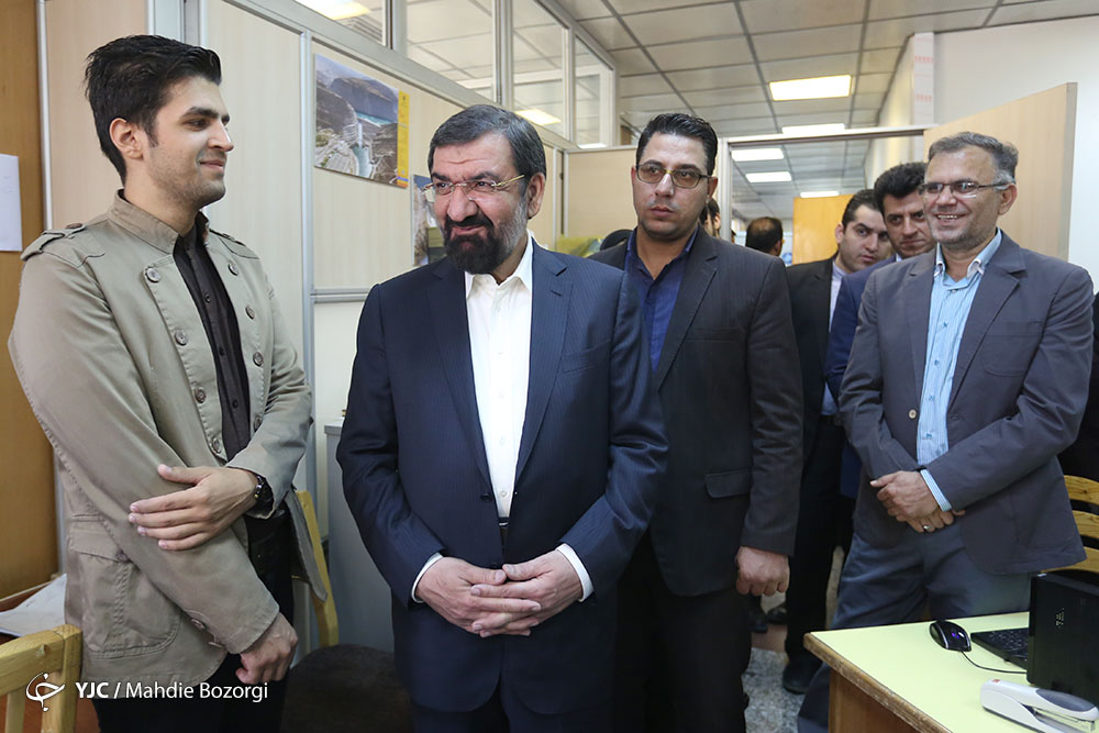 بازدید محسن رضائی از باشگاه خبرنگاران جوان

