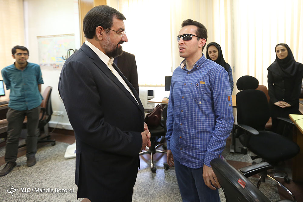 بازدید محسن رضائی از باشگاه خبرنگاران جوان

